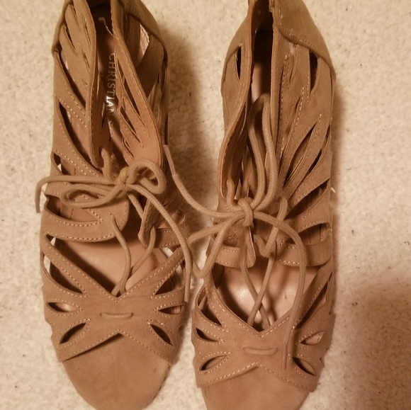 Womens shoes - Picture 2 of 2